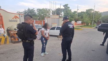 Autoridades establecieron contacto con la adolescente y lograron localizarla sana y salva tras las amenazas recibidas por su familia (Foto: C5 Michoacán)