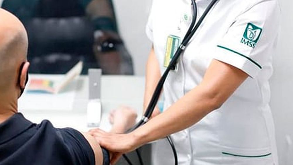 Pacientes mantendrán historial médico aun si pierden su derechohabiencia