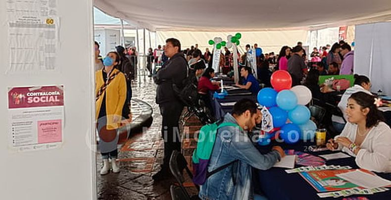 Ofrecen mil 500 vacantes en Feria Estatal del Empleo de Michoacán