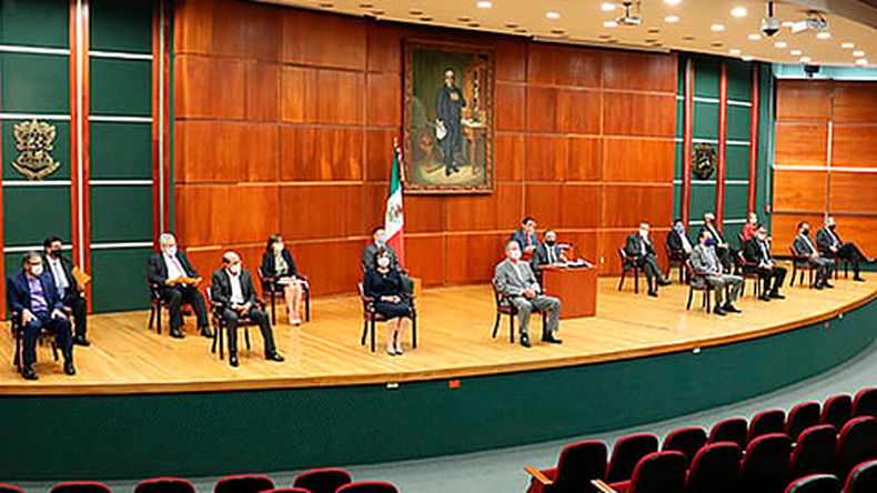Durante la sesión, el magistrado presidente Héctor Octavio Morales Juárez les dio la bienvenida (Foto Cortesía)