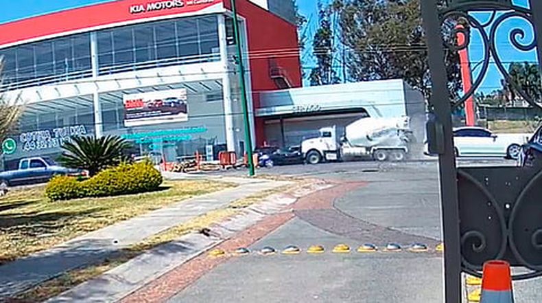 mimorelia%2Fimport%2F2021%2F04%2Fnoticias%2F01%2Fmimorelia_accidnete.jpg?w=480&auto=format%2Ccompress&fit=max