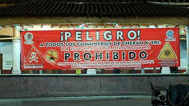 Municipios indígenas mantendrán los cierres en las entradas y salidas para no permitir el acceso de turistas o personas ajenas a las comunidades (Foto: FB/Salud Cherán)