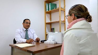 Si bien el trastorno bipolar puede aparecer a cualquier edad, generalmente se diagnostica en la adolescencia o poco después de los 20 años (Foto Cortesía)