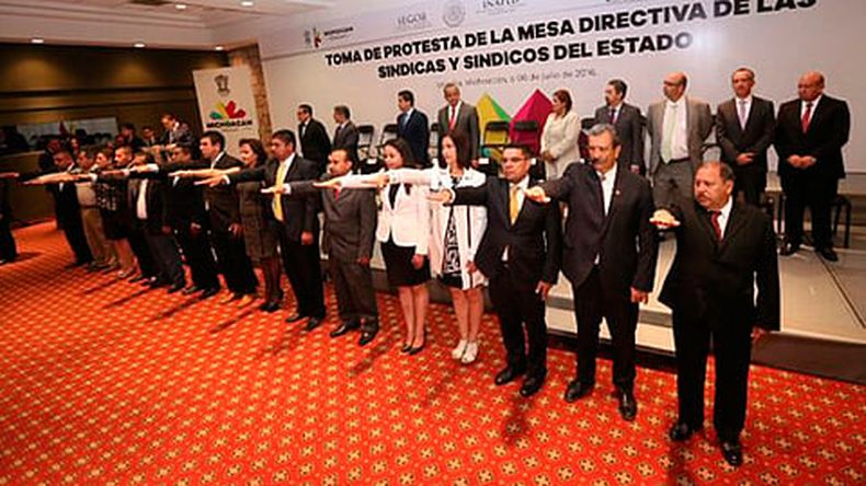 Toman protesta a los integrantes de la Mesa Directiva de las Síndicas y ...