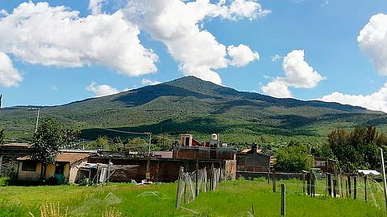 Dicho lugar, se encuentra cubierto en un 70 por ciento por vegetación y permite la recarga de mantos acuíferos de vital importancia para el municipio (Foto Facebook Cerro del Águila)
