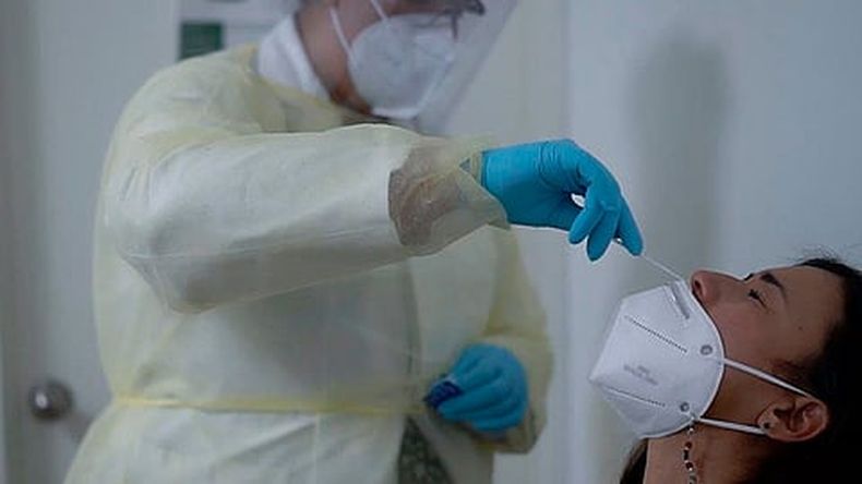 Desde que inició la pandemia hasta la fecha, se aplicaron 136 mil 032 pruebas (Foto Facebook: Secretaría de Salud de Michoacán)